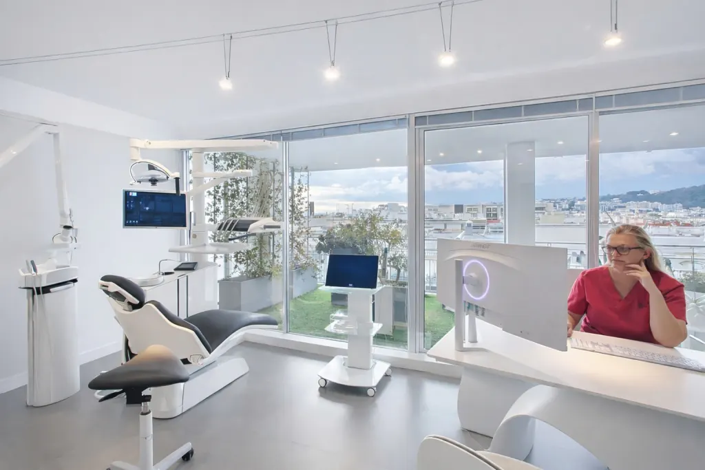 Geste précis en dentisterie esthétique