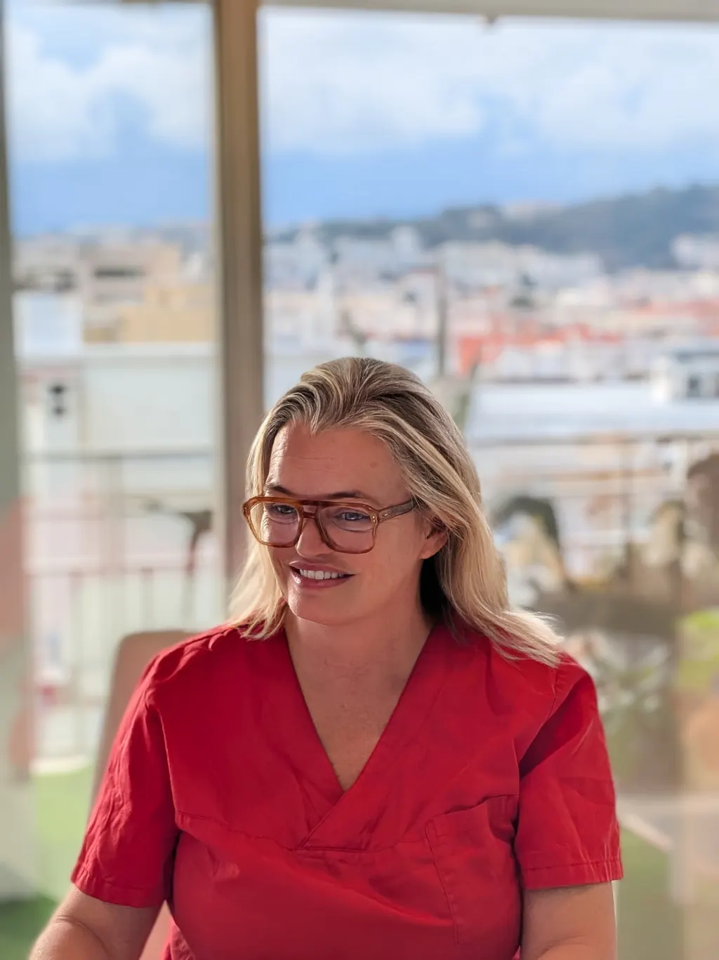 Portrait du Dr Constance Carijn, chirurgien-dentiste à Nice