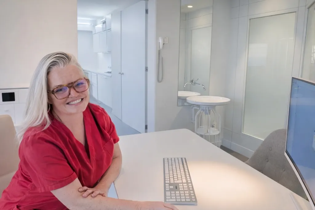 Portrait du Dr Constance Carijn, chirurgien-dentiste à Nice