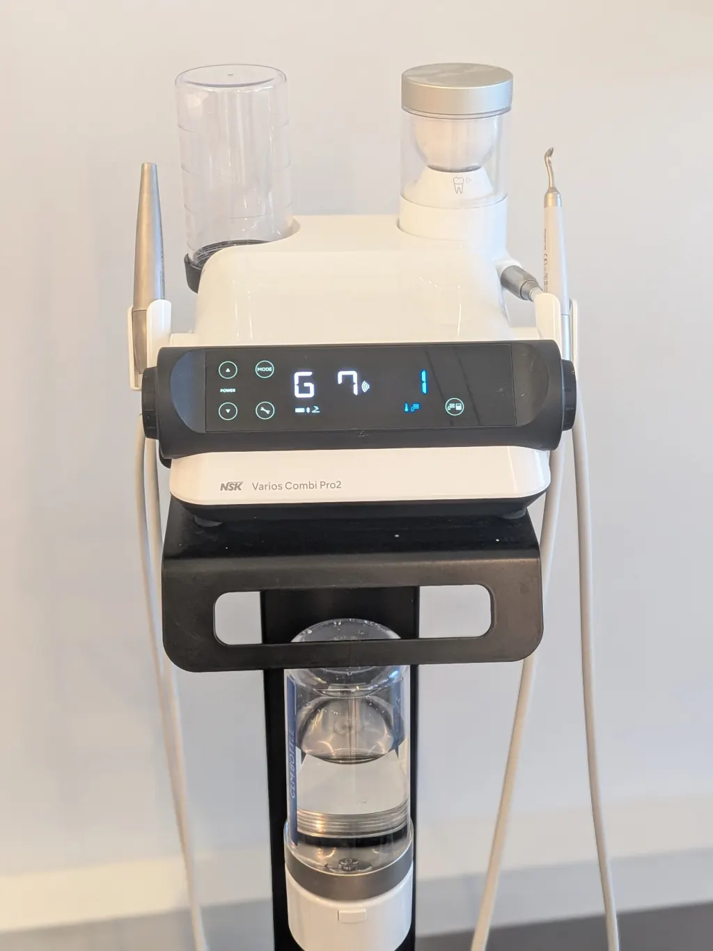 Plateau technique du cabinet : imagerie, scanner, équipement numérique